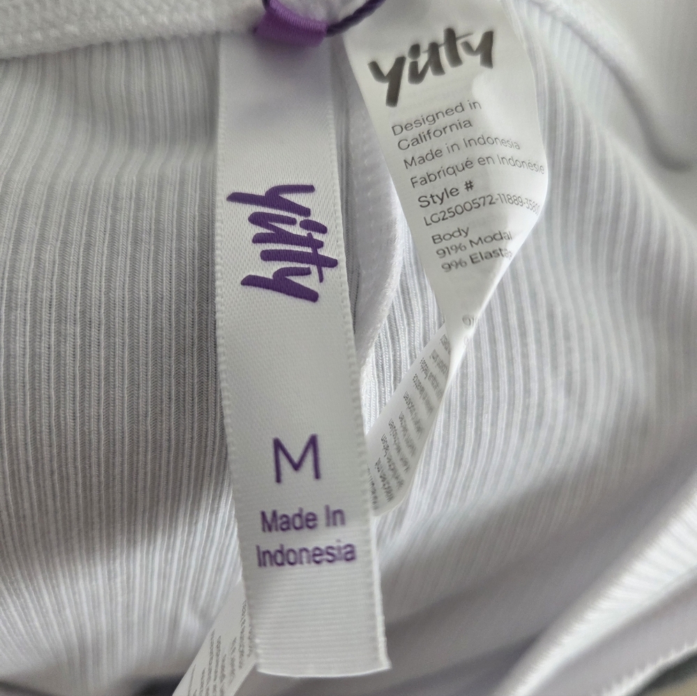 Yitty White Ribbed Shorts - Picture 4 of 8